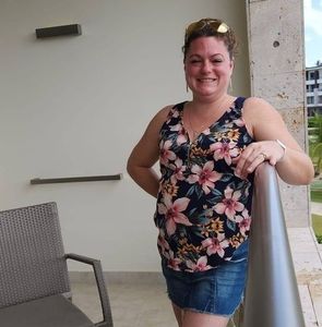 Meet your Posher, Lisa renée